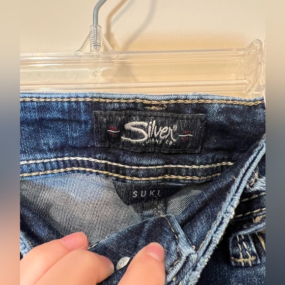 Silver Jeans Co - Picture 4 of 6